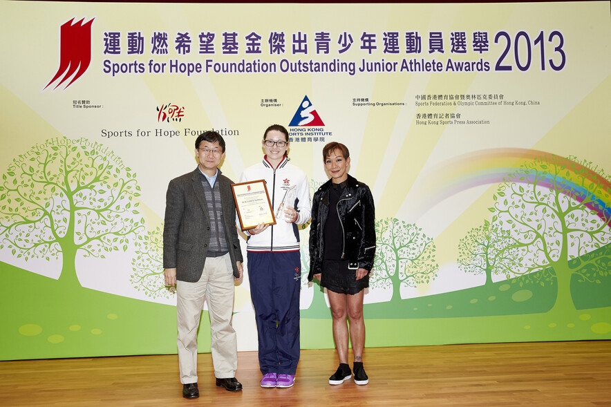 <p>Siobhan Haughey (Swimming, middle) was presented the Certificate of Merit and named the Most Outstanding Junior Athlete Award for 2013 at the annual celebration and 4<sup>th</sup> quarter of the Sports for Hope Foundation Outstanding Junior Athlete Awards 2013 Presentation Ceremony.</p>
